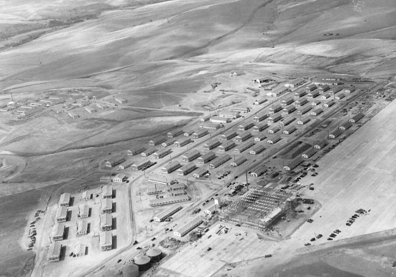 Pendleton Field, 1941. Courtesy Oregon Hist. Soc. Research Lib., OrHi71475